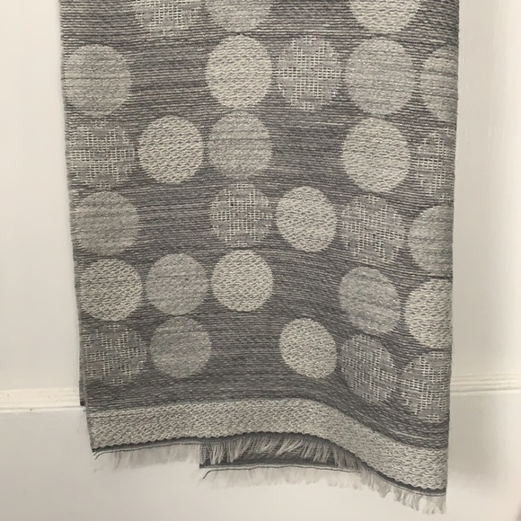 Talbots Gray Polka Dot Scarf Wrap EUC - Picture 10 of 14